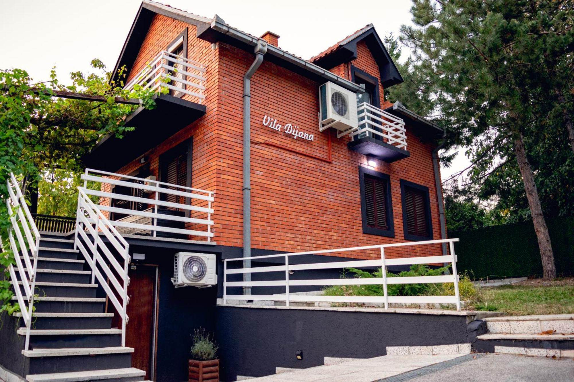 Villa Dijana - Pool, Spa, Outdoor Kitchen Belgrado Exterior foto